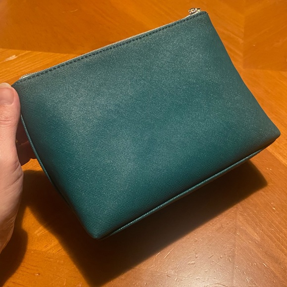 La Mer Cosmetic Bag - Picture 8 of 10